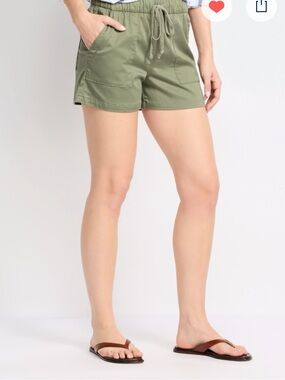 Drawstring Patch-Pocket Bermuda Shorts - Olive
